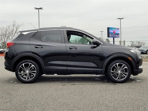 Used 2021 Buick Encore GX Select image 3