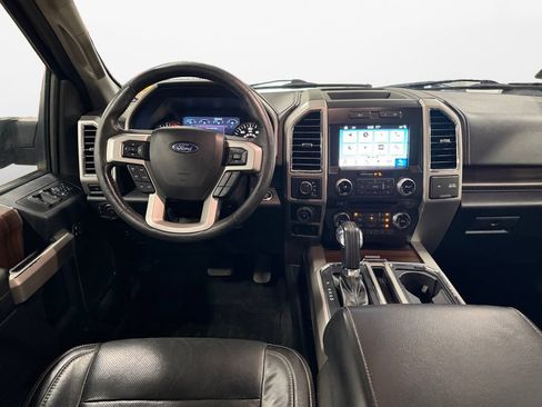 Used 2017 Ford F150 Lariat w/ Equipment Group 502A Luxury AWD/4WD image 11