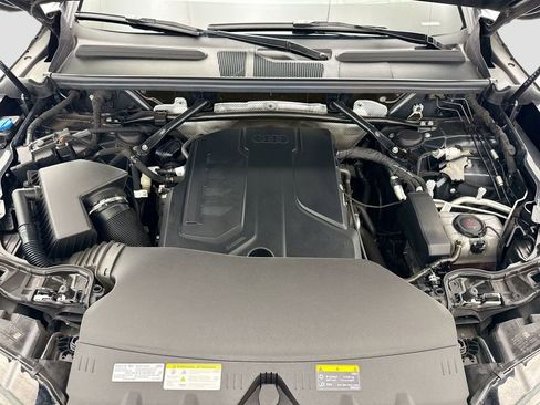 Certified 2025 Audi Q5 Premium Plus w/ Premium Plus image 28