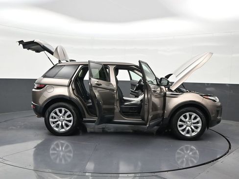 Used 2017 Land Rover Range Rover Evoque SE AWD/4WD image 31