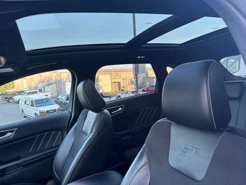 Used 2020 Ford Edge ST w/ Equipment Group 401A AWD/4WD image 12
