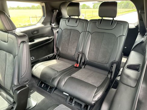 Used 2025 Jeep Grand Cherokee L Altitude image 22