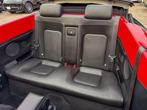Used 2009 Volkswagen Beetle Convertible FWD image 18