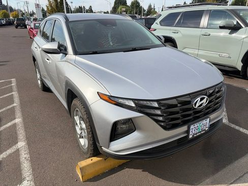 Used 2023 Hyundai Tucson SEL AWD/4WD image 4