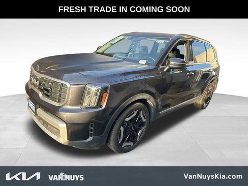 Used 2025 Kia Telluride S image 1