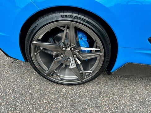 Used 2021 Chevrolet Corvette Stingray Coupe w/ Engine Appearance Package RWD image 31