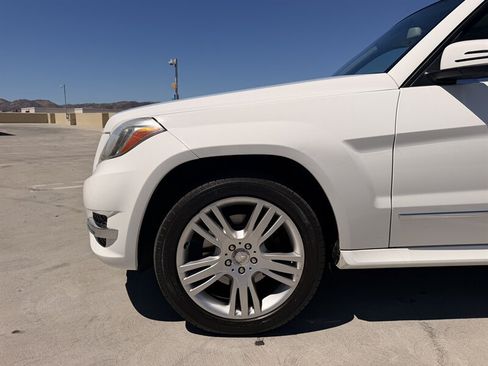 Used 2014 Mercedes-Benz GLK 350 2WD image 18