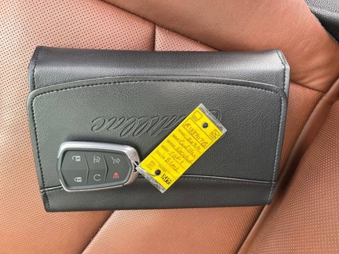 Used 2020 Cadillac Escalade Luxury RWD image 37