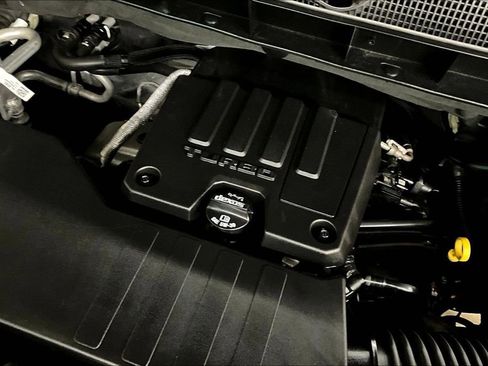 Used 2024 Chevrolet Silverado 1500 LT image 31