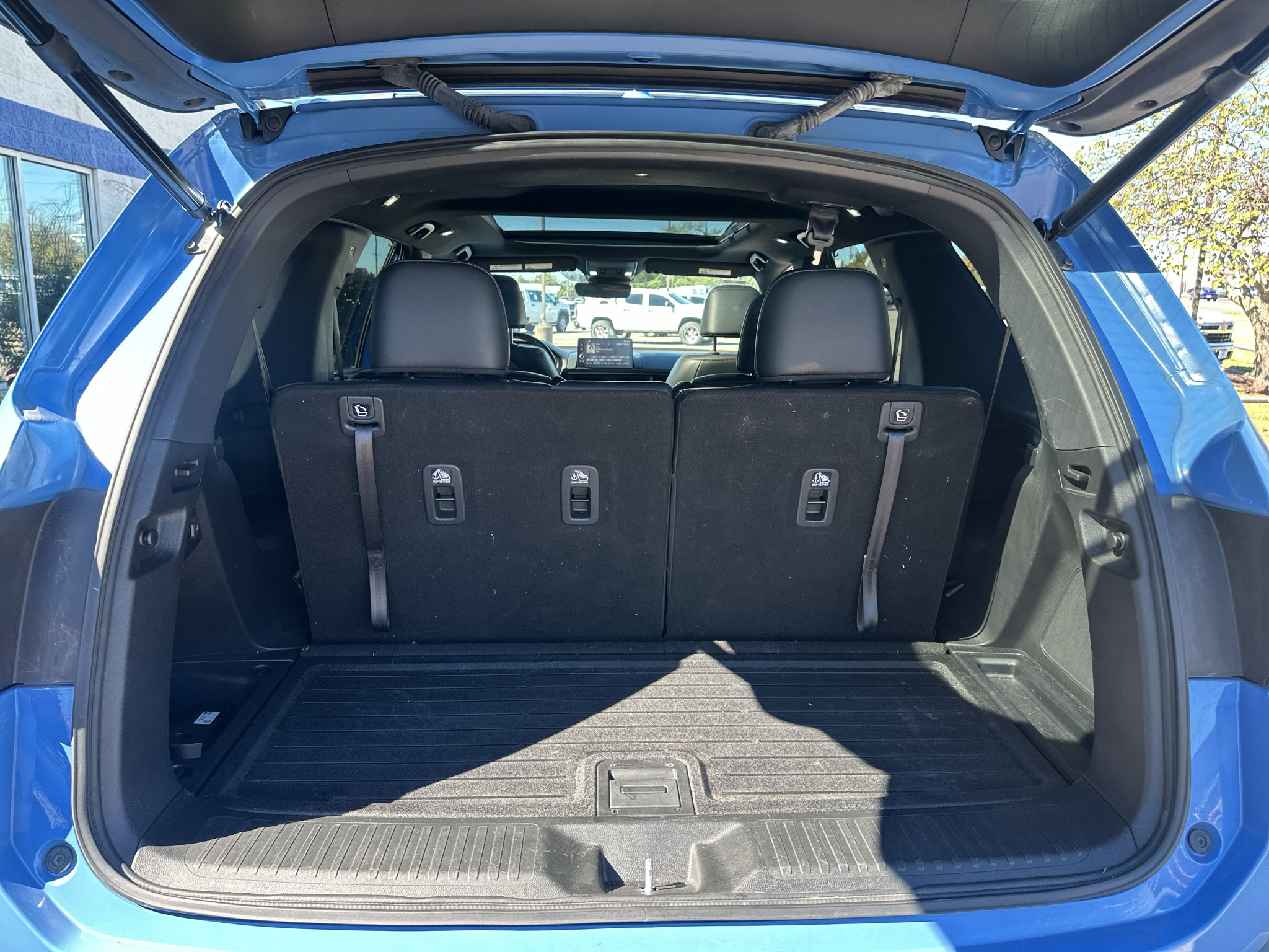 Used 2025 Honda Pilot TrailSport image 16