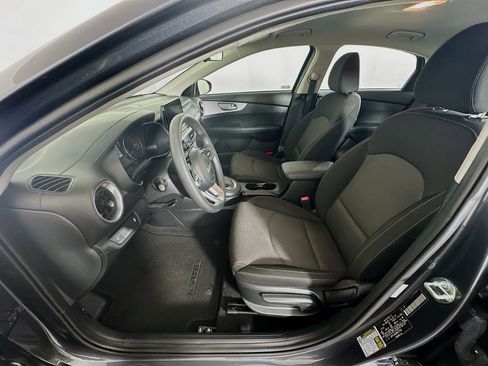 Used 2024 Kia Forte LXS image 13