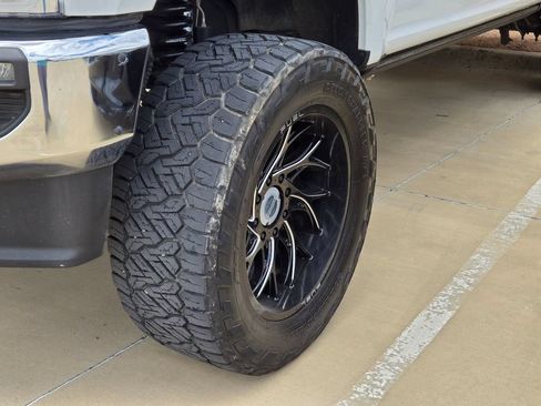 Used 2021 Ford F250 Lariat w/ Lariat Ultimate Package AWD/4WD image 24