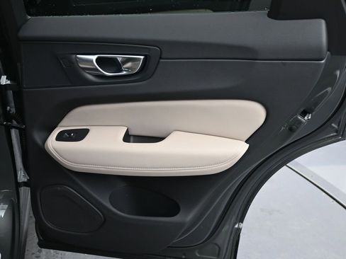 New 2026 Volvo XC60 B5 Core AWD/4WD image 16