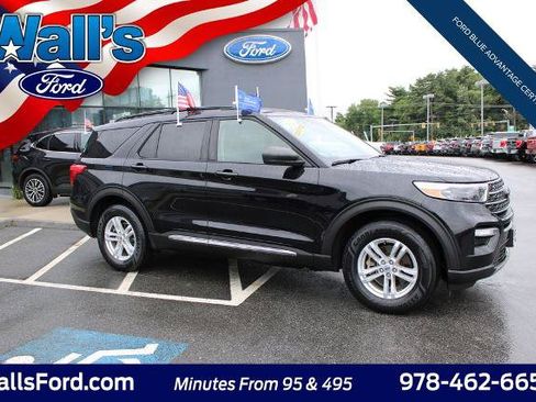 Certified 2022 Ford Explorer XLT w/ Equipment Group 202A AWD/4WD image 3