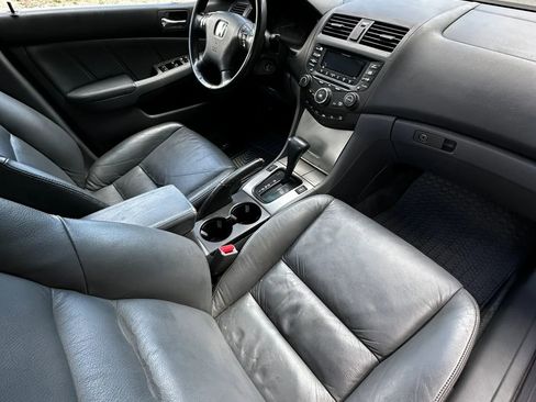 Used 2005 Honda Accord EX-L image 21