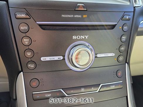 Used 2017 Ford Edge Titanium w/ Technology Package FWD image 24