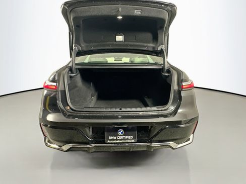 Certified 2023 BMW 740i w/ Luxury Rear Seating Package image 27