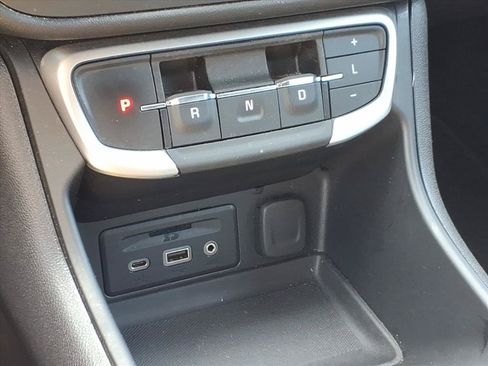 Certified 2024 GMC Terrain SLT AWD/4WD image 19