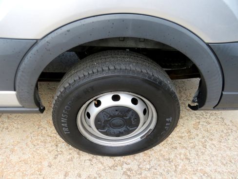 Used 2015 Ford Transit 350 XL image 10