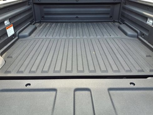 New 2026 Honda Ridgeline Black Edition image 10