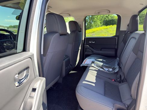 New 2026 Nissan Frontier SV w/ SV Convenience Package AWD/4WD image 30