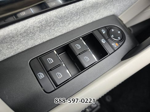 Certified 2025 MAZDA CX-90 3.3 Turbo S w/ Premium Plus image 35