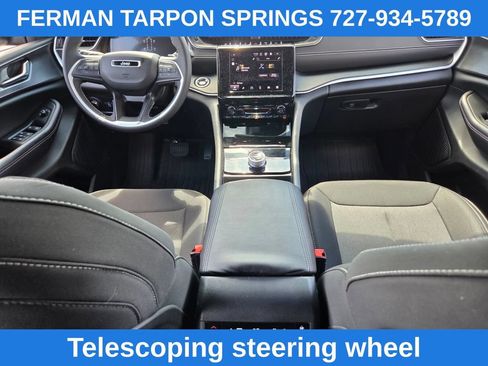 Used 2024 Jeep Grand Cherokee L Laredo RWD image 18