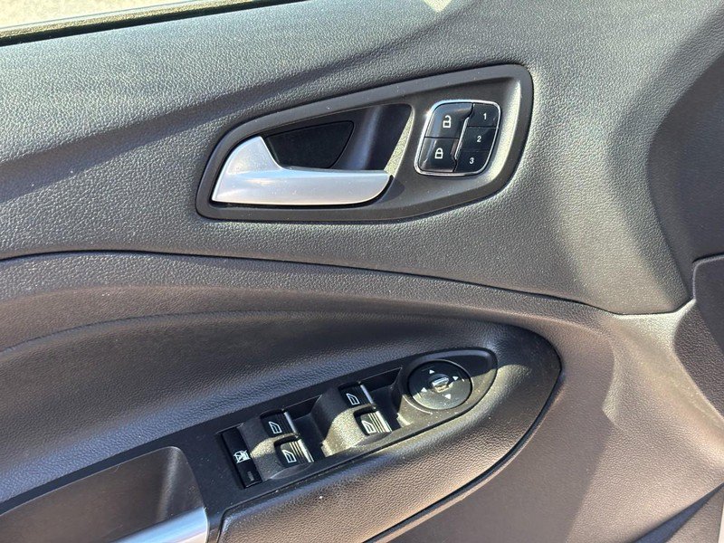 Used 2016 Ford Escape Titanium FWD image 18