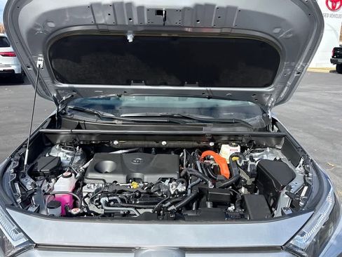 New 2025 Toyota RAV4 XLE image 31