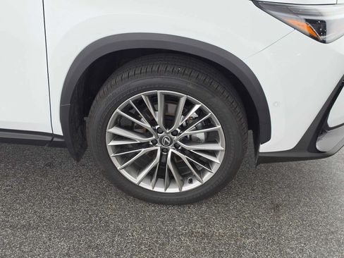 Certified 2026 Lexus NX 350 AWD w/ Accessory Package (2T) image 9