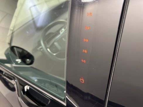 Certified 2025 Lincoln Nautilus Premier w/ Equipment Group 102A image 31