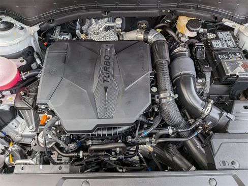 Used 2024 Hyundai Santa Fe SE image 28