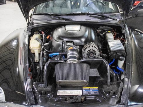 Used 2005 Chevrolet SSR LS 2dr Regular Cab Convertible w/ Preferred Equipment Group image 16