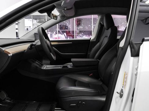 Used 2025 Tesla Model Y Long Range image 4