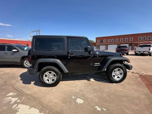 Used 2016 Jeep Wrangler Sport AWD/4WD image 10