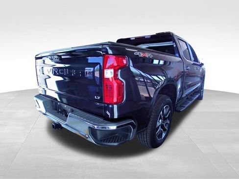 Used 2023 Chevrolet Silverado 1500 LT AWD/4WD image 2