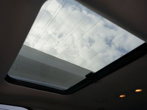 Used 2010 GMC Acadia SLT image 35