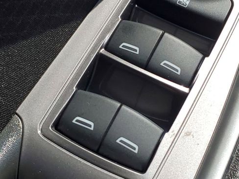 Used 2025 Chevrolet Malibu RS image 33