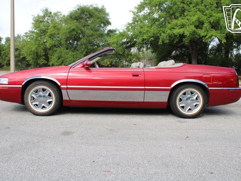Used 2000 Cadillac Eldorado ESC w/ Comfort/Convenience Pkg image 18