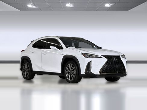 Used 2019 Lexus UX 250h F Sport AWD/4WD image 6