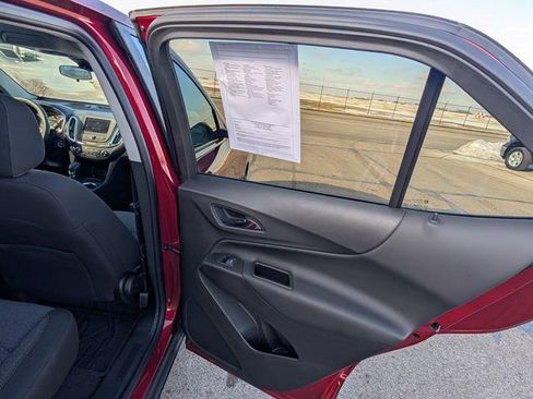 Used 2023 Chevrolet Equinox LT image 7