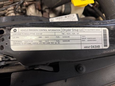 Used 2010 Dodge Grand Caravan SXT image 16