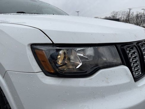 Used 2019 Jeep Grand Cherokee Altitude image 10