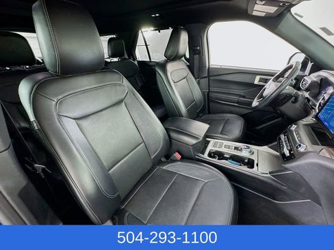 Used 2020 Ford Explorer Limited image 31