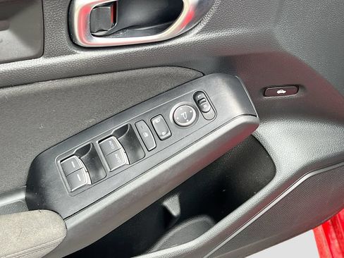 Used 2025 Honda Civic Sport image 17