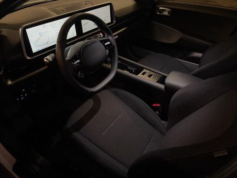 New 2025 Hyundai Ioniq 6 SE image 27