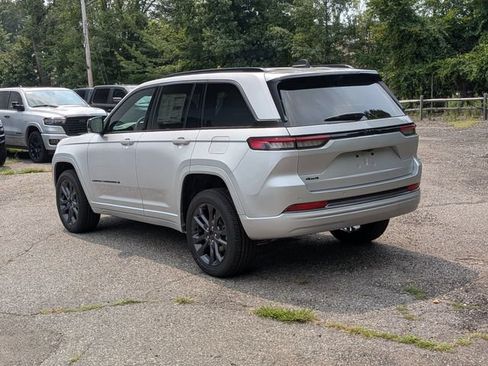 New 2026 Jeep Grand Cherokee Limited AWD/4WD image 5