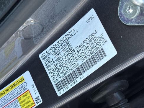 Certified 2023 Acura TLX w/ Technology Package image 33