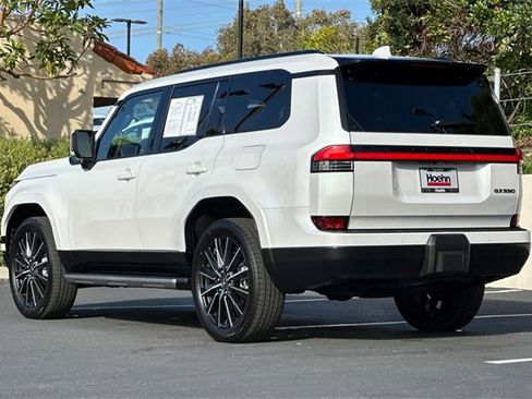Used 2025 Lexus GX 550 550 Luxury image 3