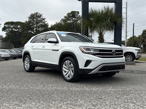 Used 2023 Volkswagen Atlas Cross Sport SE image 9